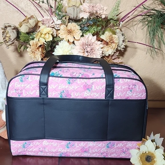 BETSEY JOHNSON LUV BETSEY JOHNSON WEEKENDER - Picture 4 of 6